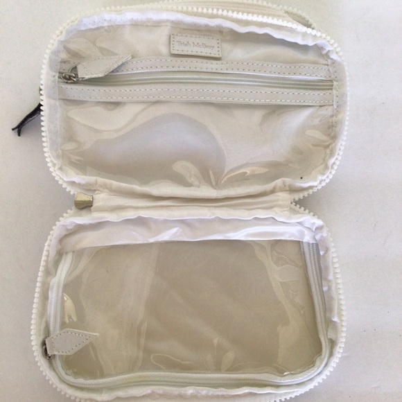 TRISH MCEVOY QUILTED WHITE MAKEUP BAG - Picture 11 of 13